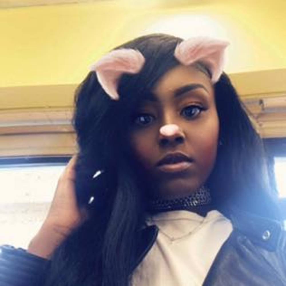 Meet your Posher, Kay